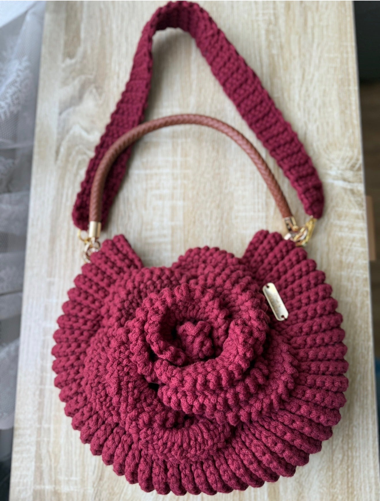 Crochet Rose style Hand Bag. Hand Made in the U.K. by Kenia - KPhasion 🇧🇷❤️🇧🇷