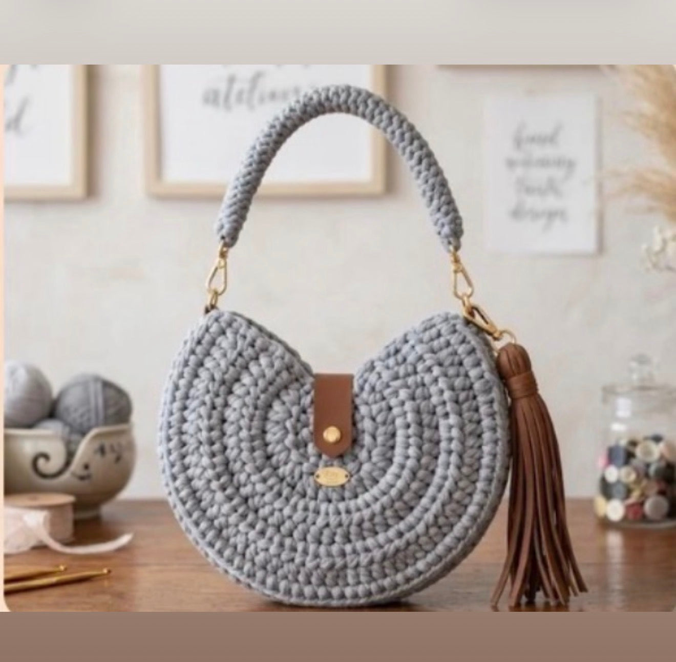 Crochet Globe Hand Bag. Hand Made in the U.K. by Kenia - KPhasion 🇧🇷❤️🇧🇷 (Pre order with personal customisations)