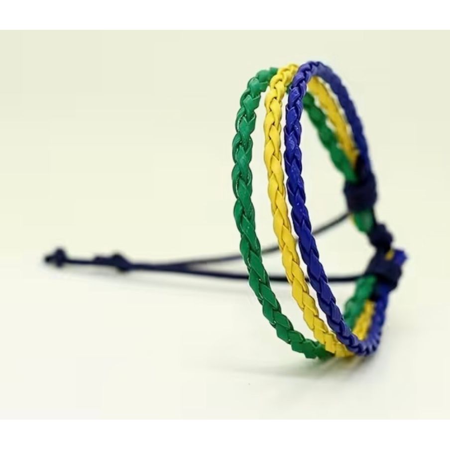 Brazilian wrist braids