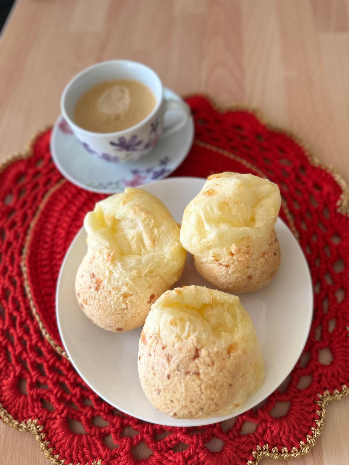 GIANT! Pao De Queijo - From Zé! - 10 Units