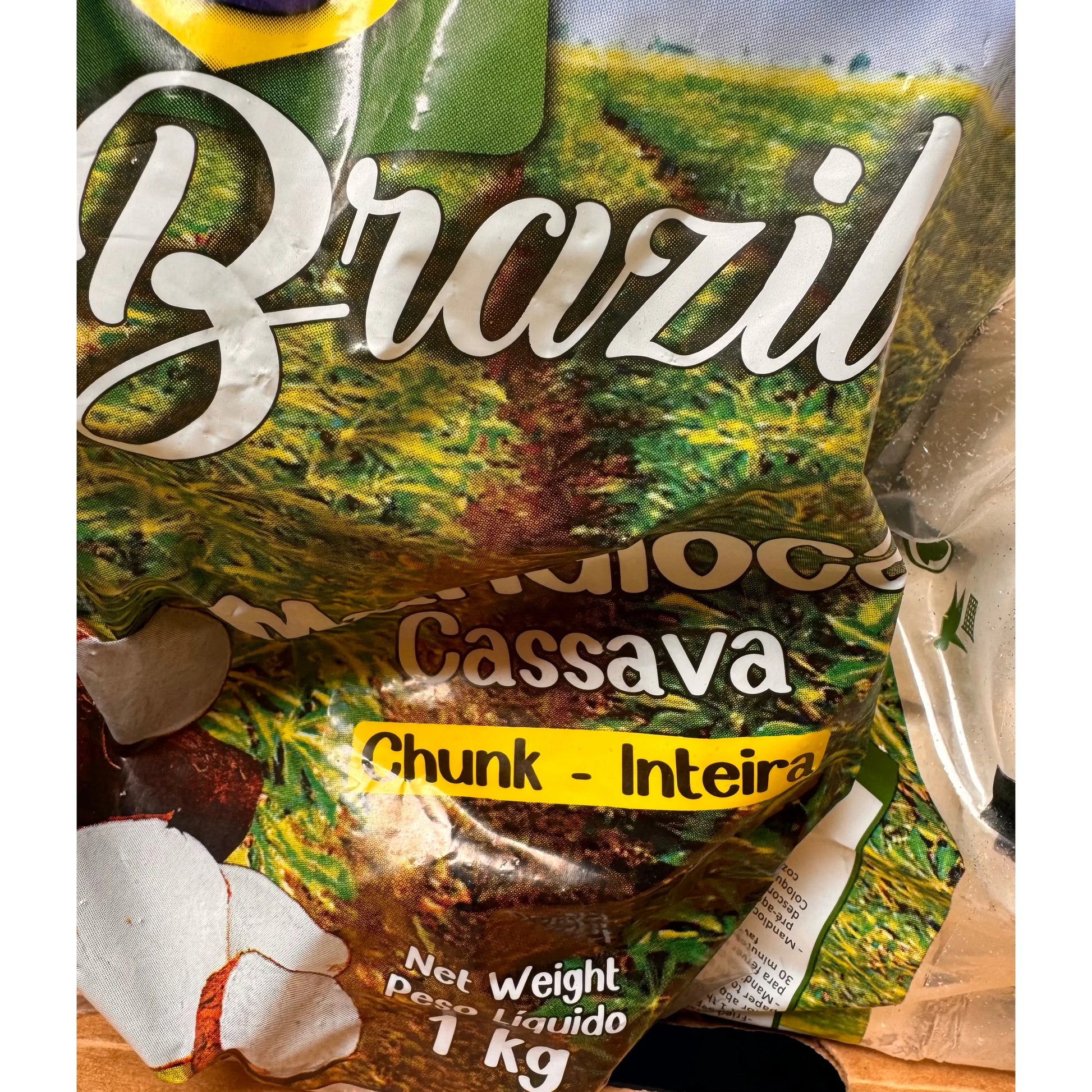 Mandioca Cassava ( Inteira / Chunks) Congelada 1KG Top Brazil